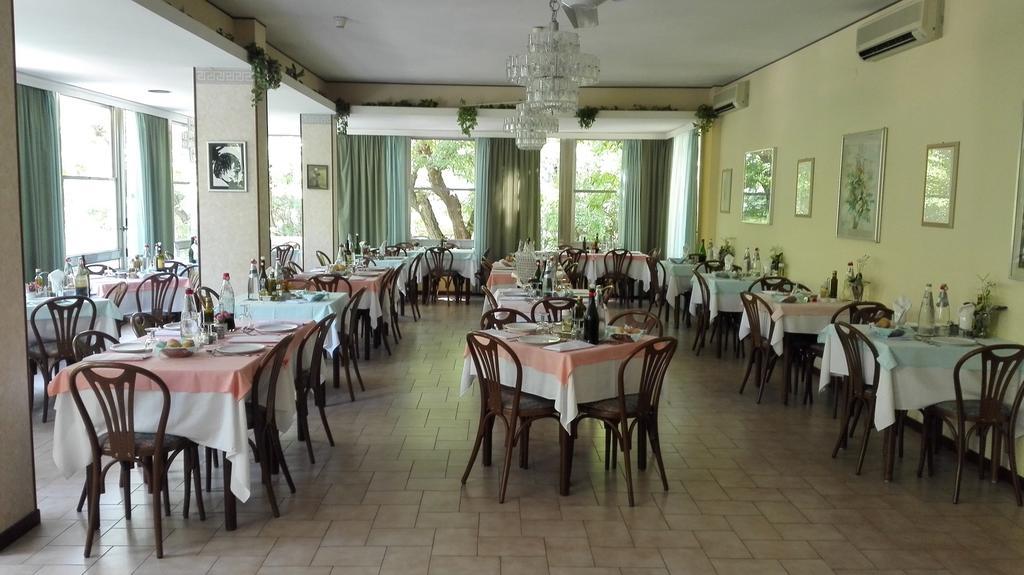 Hotel Betulla ริมินี ภายนอก รูปภาพ